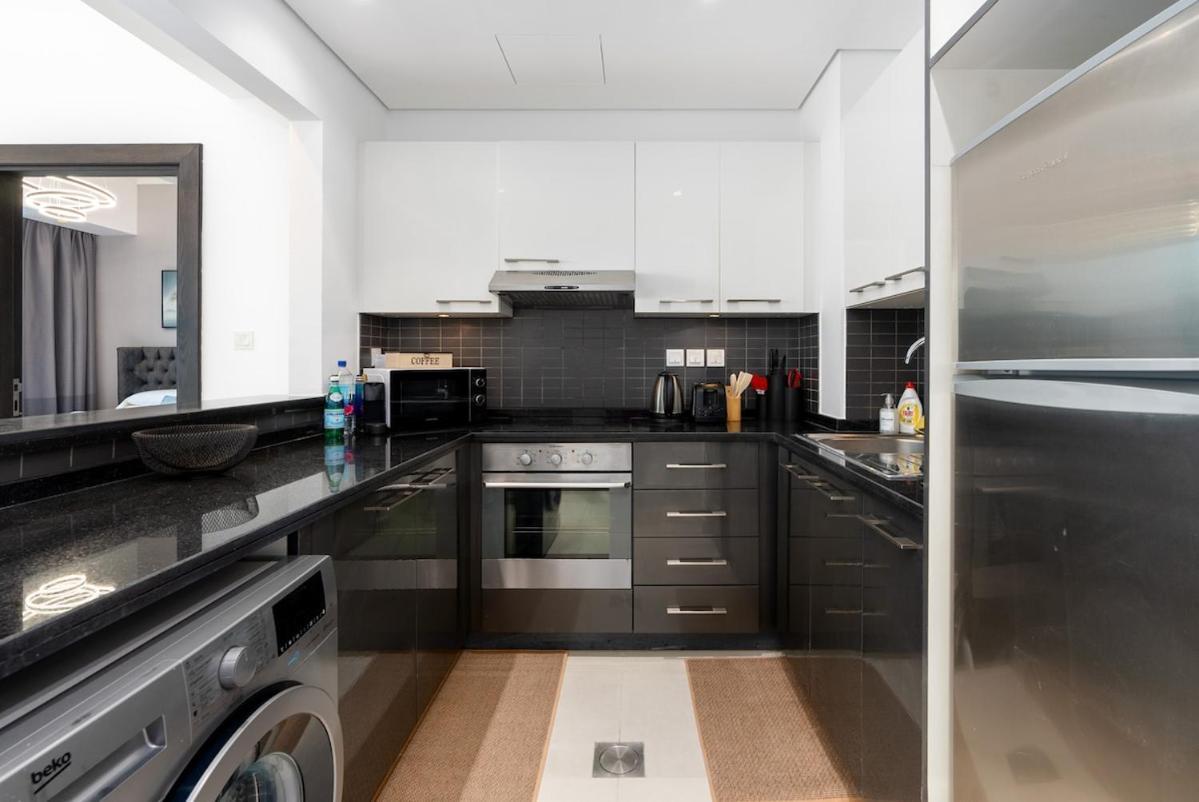 Silverene Tower - One Bedroom By Of Choice Apartment